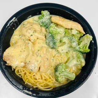 Chicken & Broccoli Alfredo