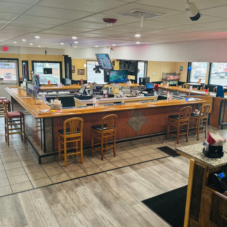 Welcome to Paramount Pizza 3