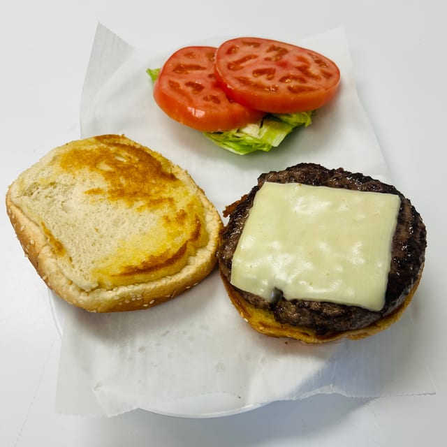 Angus Cheeseburger.
