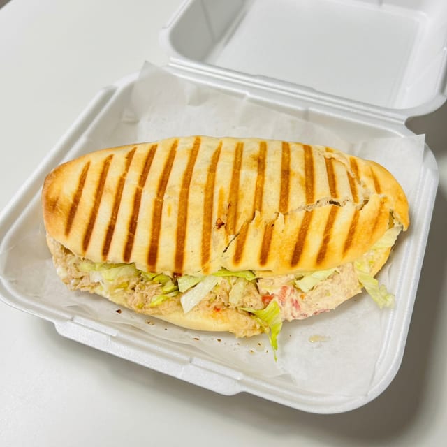 Tuna Gourmet Pita.